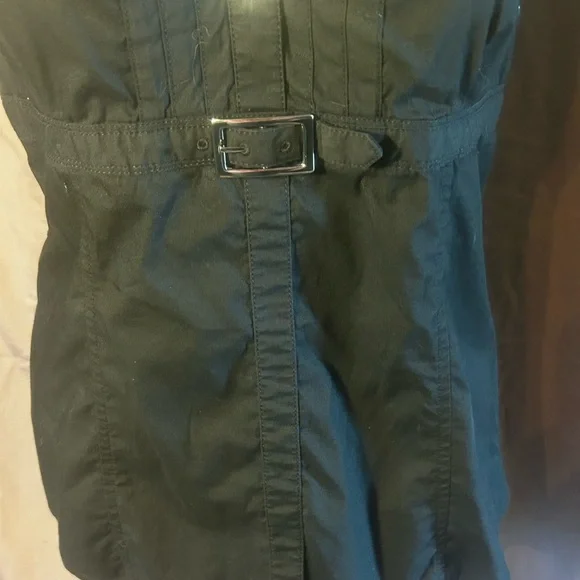 Express Black Sleeveless Blouse with Belt Detail - Picture 2 of 4